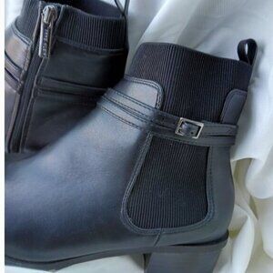 Anne Klein Cleo Black Leather Ankle Boots Size 9.5